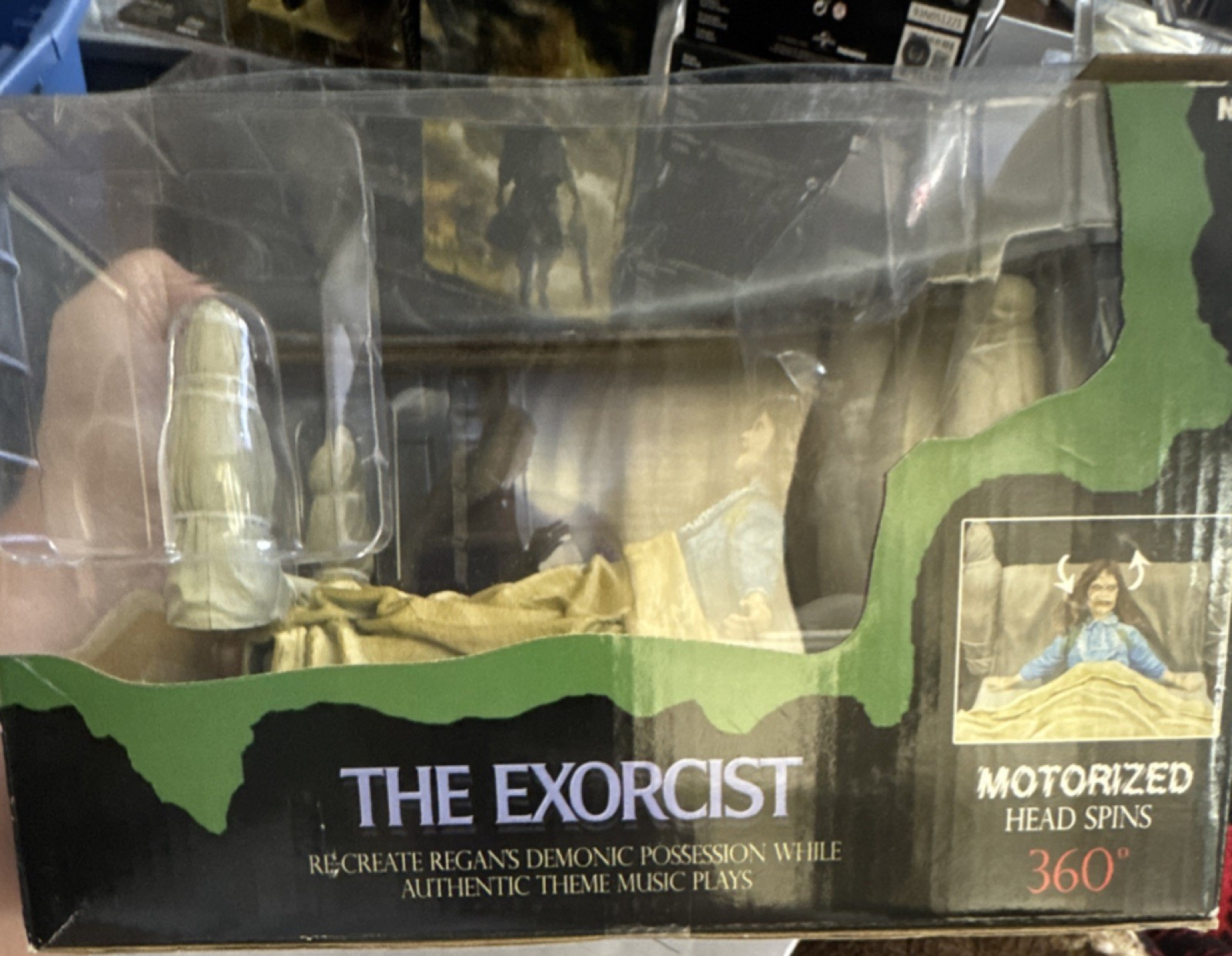 NECA The Exorcist Regan Possessed Deluxe Boxed Set Motorized Head Spins 360 NECA The Exorcist Regan Possessed Deluxe Boxed Set Motorized Head Spins 360