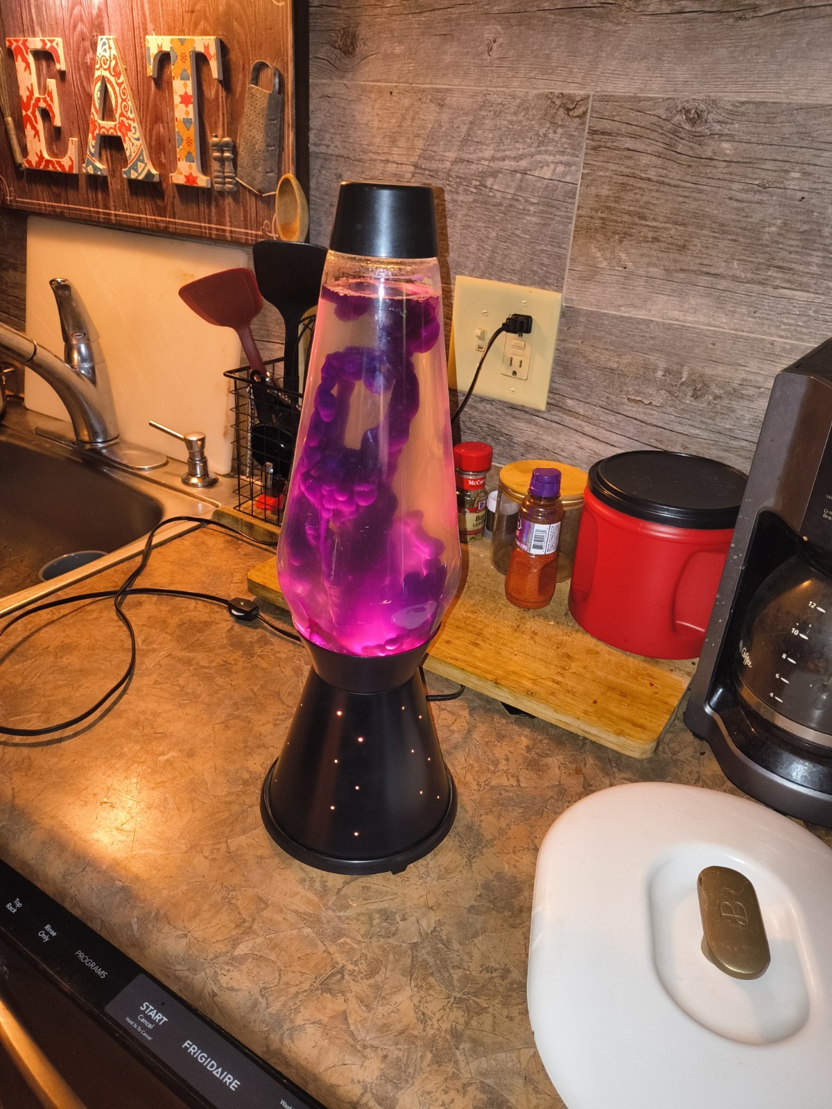 Working 1970s Century 100 LAVA LAMP Starlight Base Was Replaced In 1990's Working 1970s Century 100 LAVA LAMP Starlight Base Was Replaced In 1990's