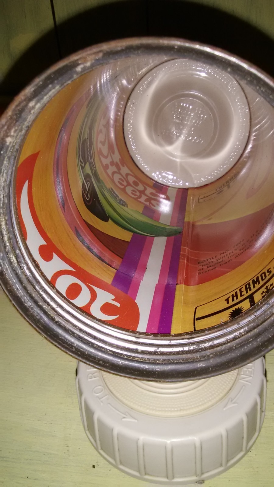 Vintage 1969 Hot Wheels Thermos #2804 Mattel Factory Error Plaid Reverse Thermos Vintage 1969 Hot Wheels Thermos #2804 Mattel Factory Error Plaid Reverse Thermos
