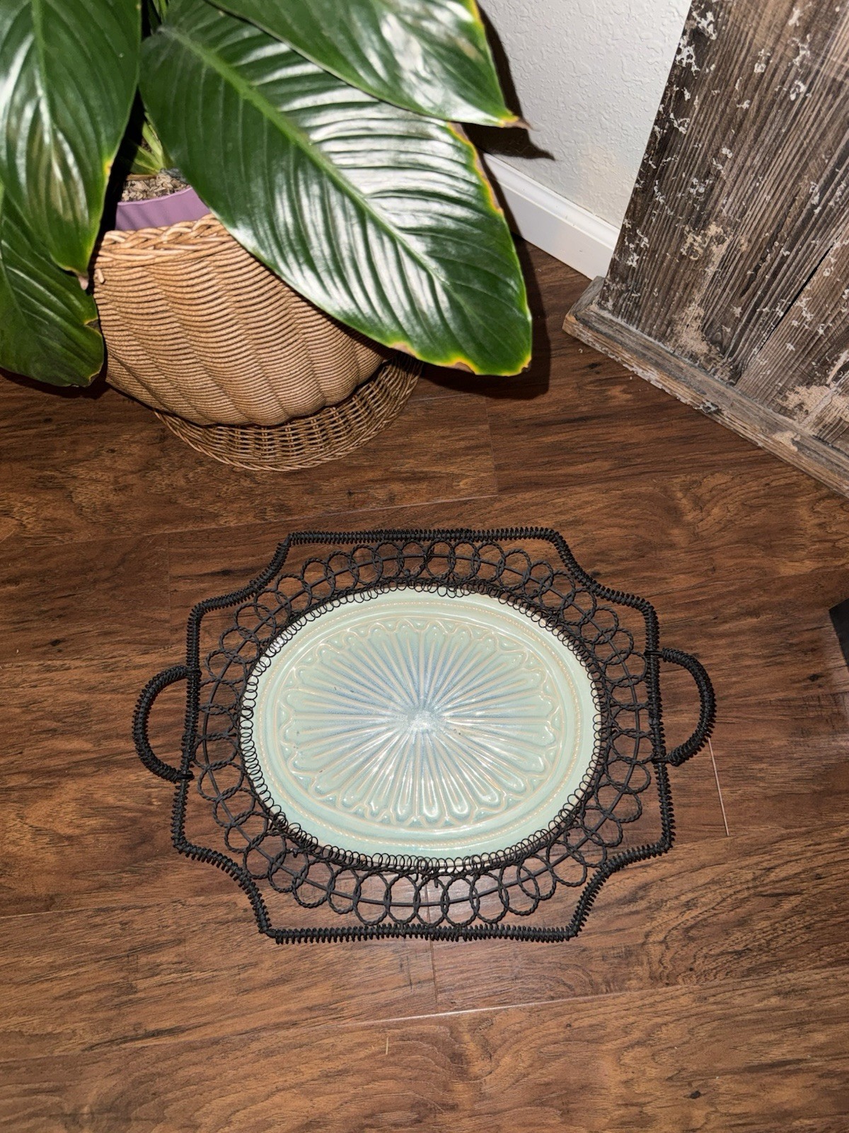 Vintage French Wire Serving Tray/French Country Decor Vintage French Wire Serving Tray/French Country Decor