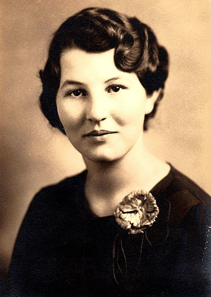 Antique Vintage Real Photo Beautiful Girl Lady Woman Female Dress Hair Jewelry