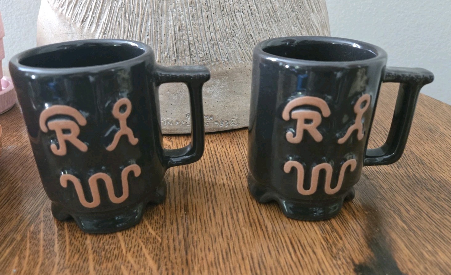 Vintage Frankoma Pottery Ranch Black Coffee Mug Cattle Brands Longhorn Set Of 2 Vintage Frankoma Pottery Ranch Black Coffee Mug Cattle Brands Longhorn Set Of 2