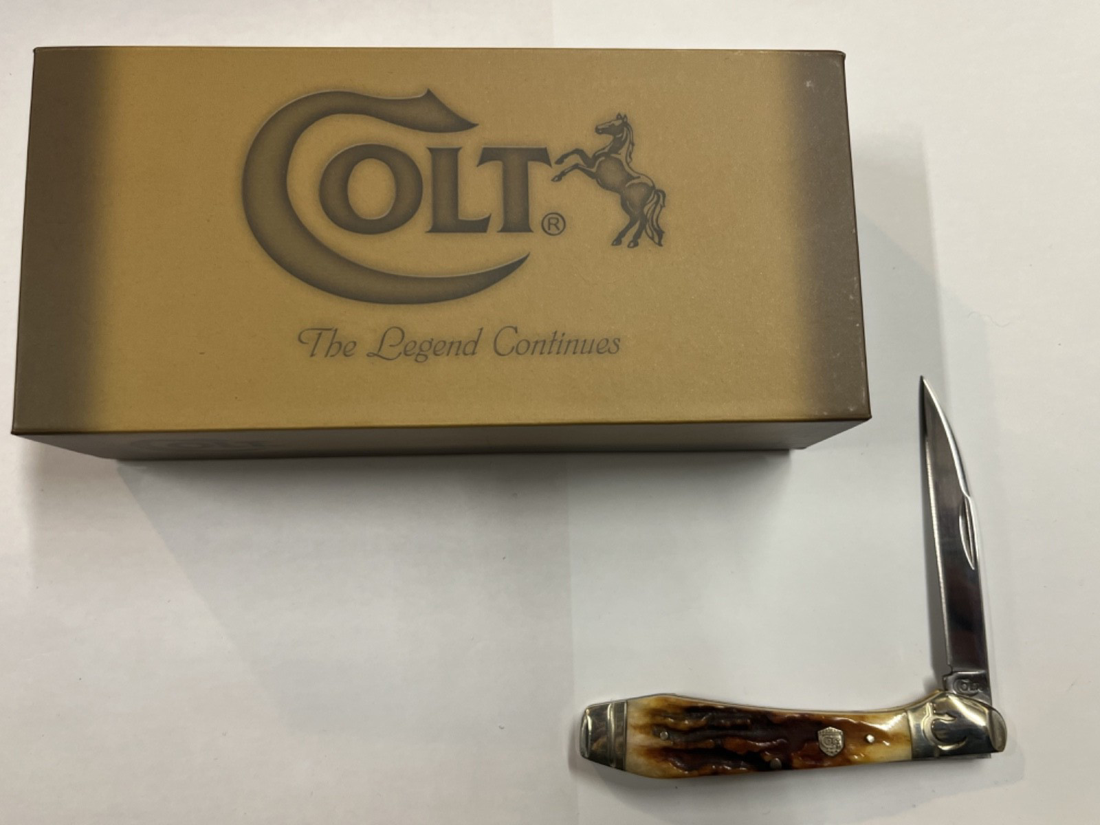 Colt CT692 Brown Bone Stag Single Blade Teardrop Knife- New in Box Colt CT692 Brown Bone Stag Single Blade Teardrop Knife- New in Box