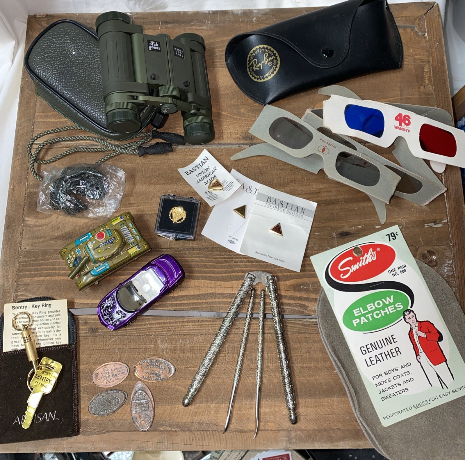 Junk drawer Lot Binoculars Ray-Ban case Nutcracker picks Japan tin tank ++ Junk drawer Lot Binoculars Ray-Ban case Nutcracker picks Japan tin tank ++