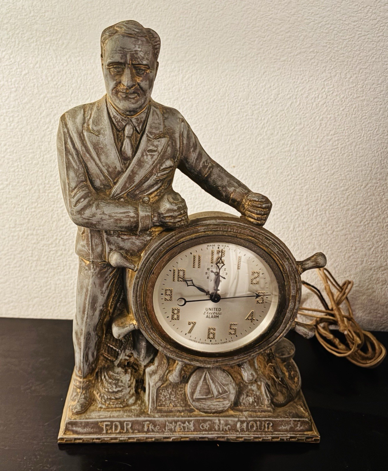 1930s FDR Franklin D Roosevelt “Man of the Hour” MantelClock United Electric USA 1930s FDR Franklin D Roosevelt “Man of the Hour” MantelClock United Electric USA