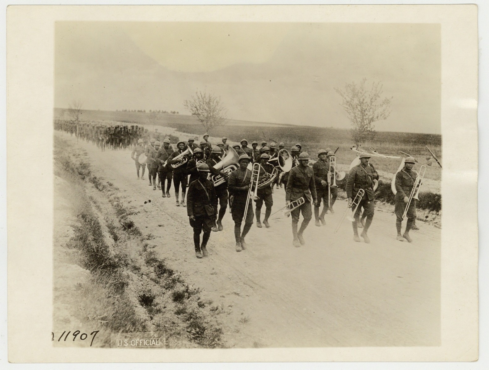 Harlem Hellfighters 369th African American Soldiers Band 1918 WWI France J15366 Harlem Hellfighters 369th African American Soldiers Band 1918 WWI France J15366