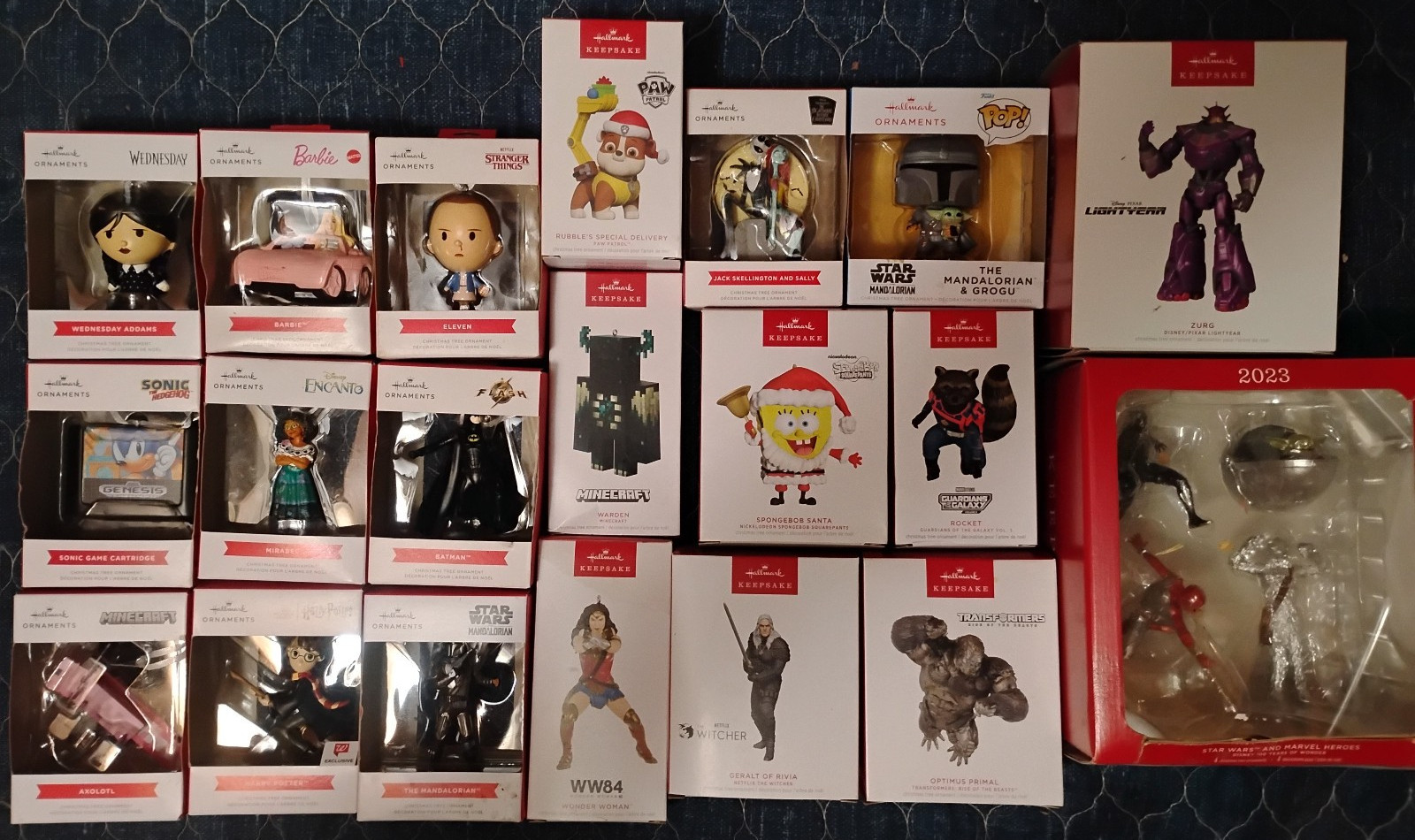 Lot Of 21 Hallmark Ornaments In Boxes Comic Movie Animation ** See Pictures * Lot Of 21 Hallmark Ornaments In Boxes Comic Movie Animation ** See Pictures *