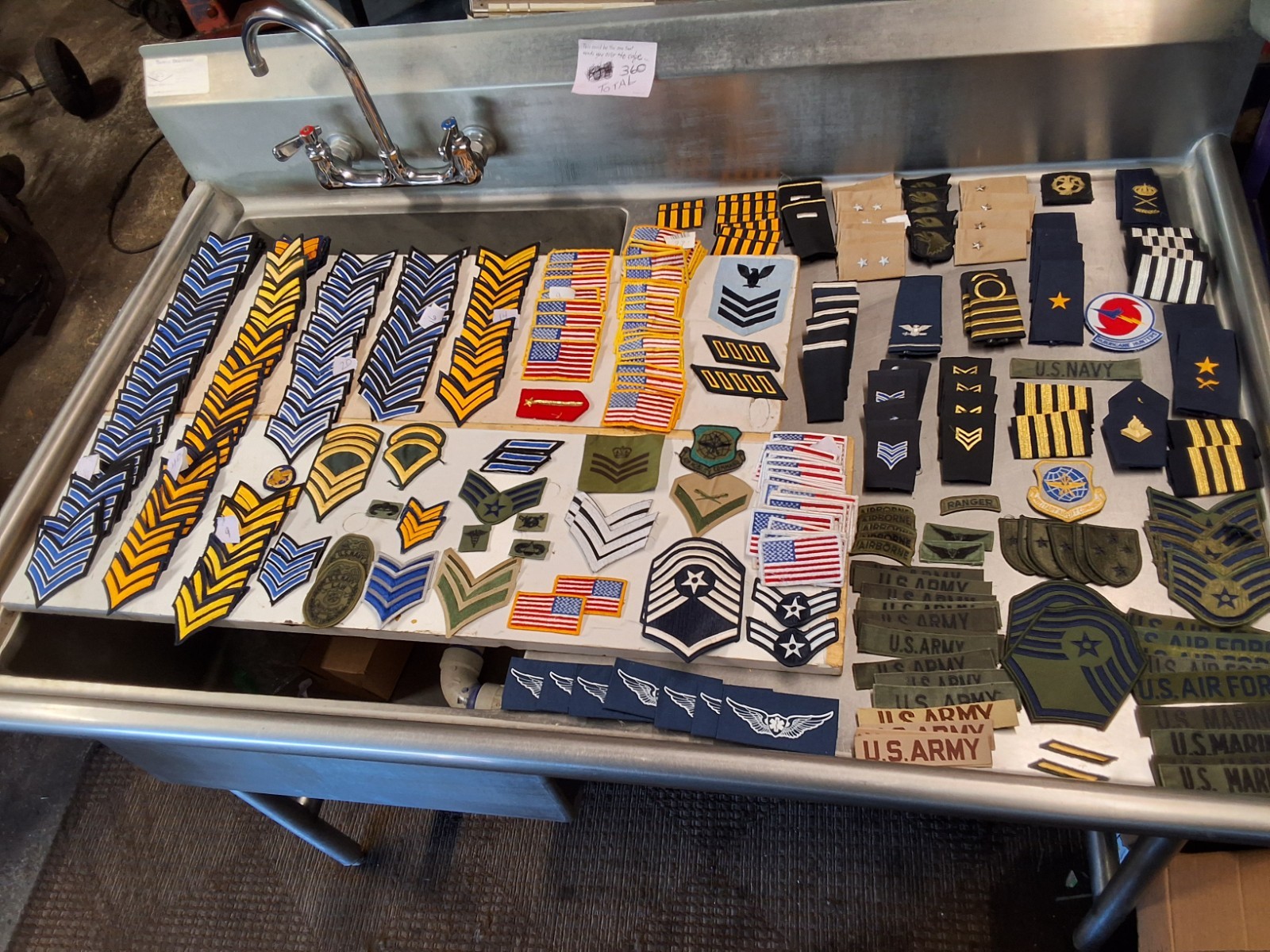 military patchs large lot qty. 360 military patchs large lot qty. 360