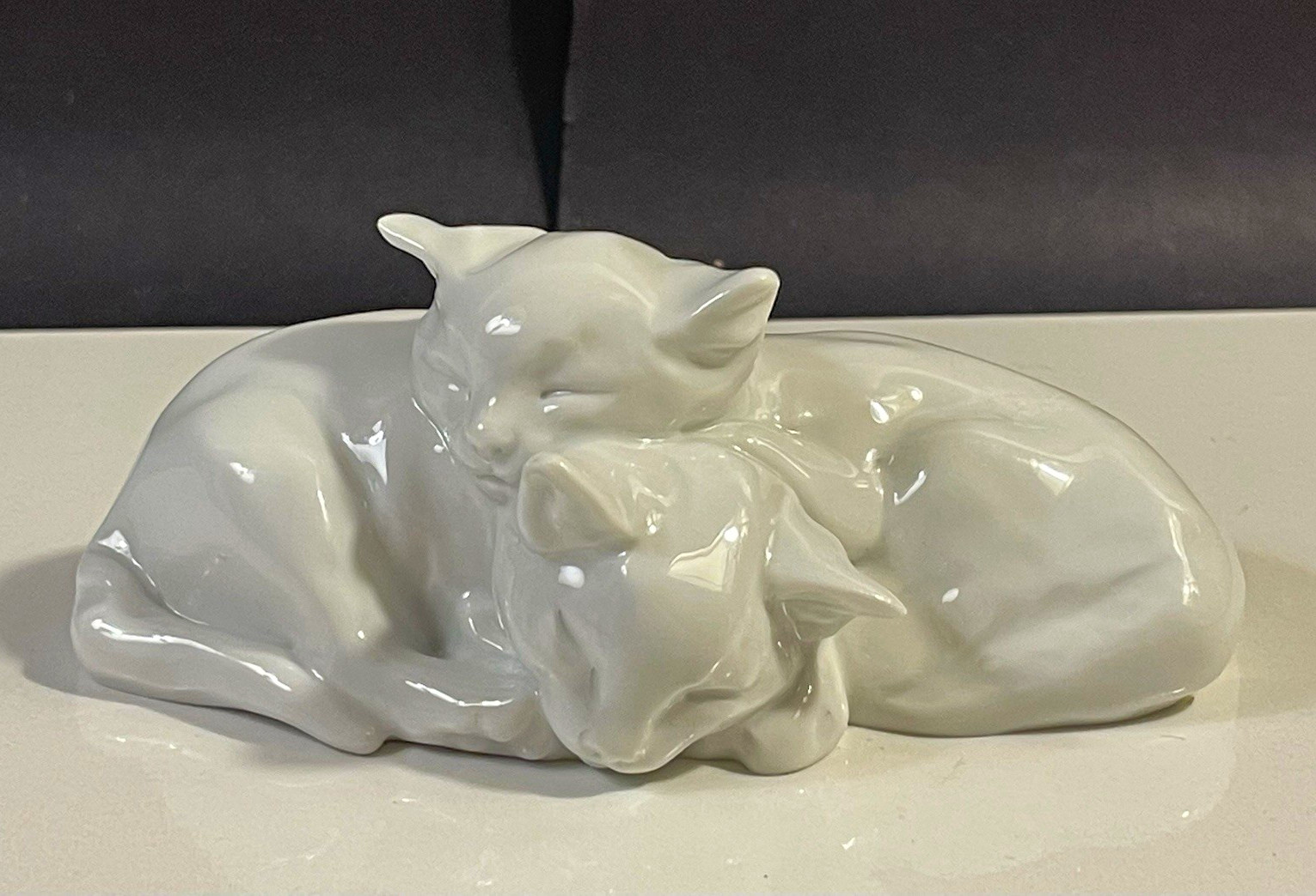 Meissen Porcelain Figurine Sleeping Cats Kittens 78837 1st Quality MINT 2007 Meissen Porcelain Figurine Sleeping Cats Kittens 78837 1st Quality MINT 2007