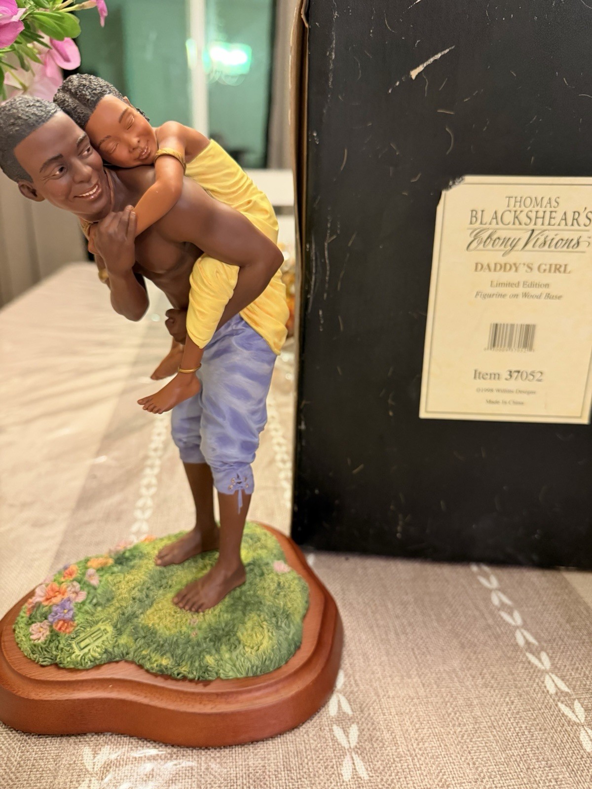 Thomas Blackshear Ebony Visions Daddy's Girl Limited Edition Figurine Wood Base Thomas Blackshear Ebony Visions Daddy's Girl Limited Edition Figurine Wood Base