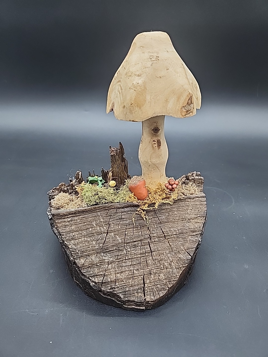 Vintage 1970s Hand Carved Mushroom Nature Decor / Art Piece Vintage 1970s Hand Carved Mushroom Nature Decor / Art Piece