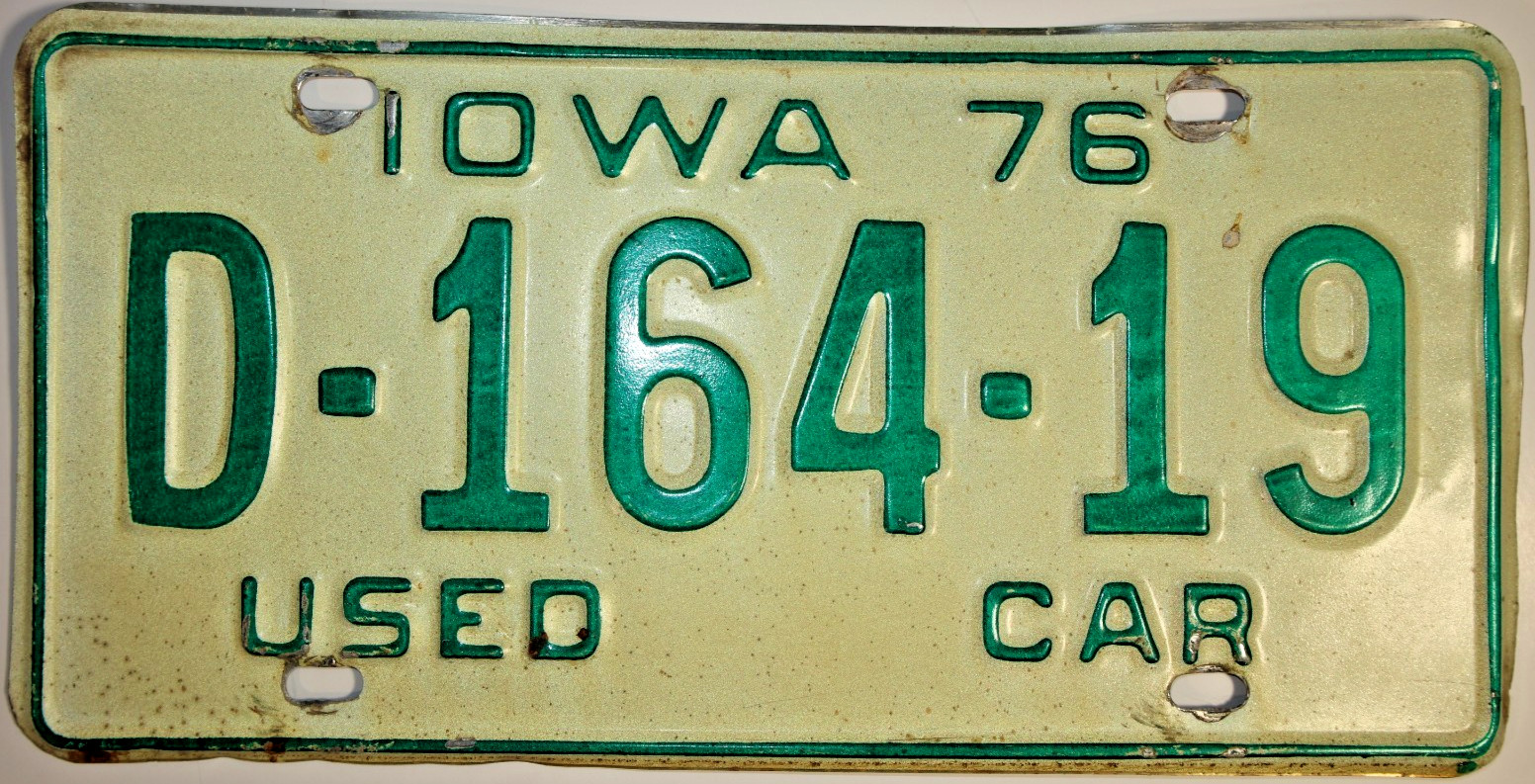 Vintage 1976 Iowa License Plate Vintage 1976 Iowa License Plate