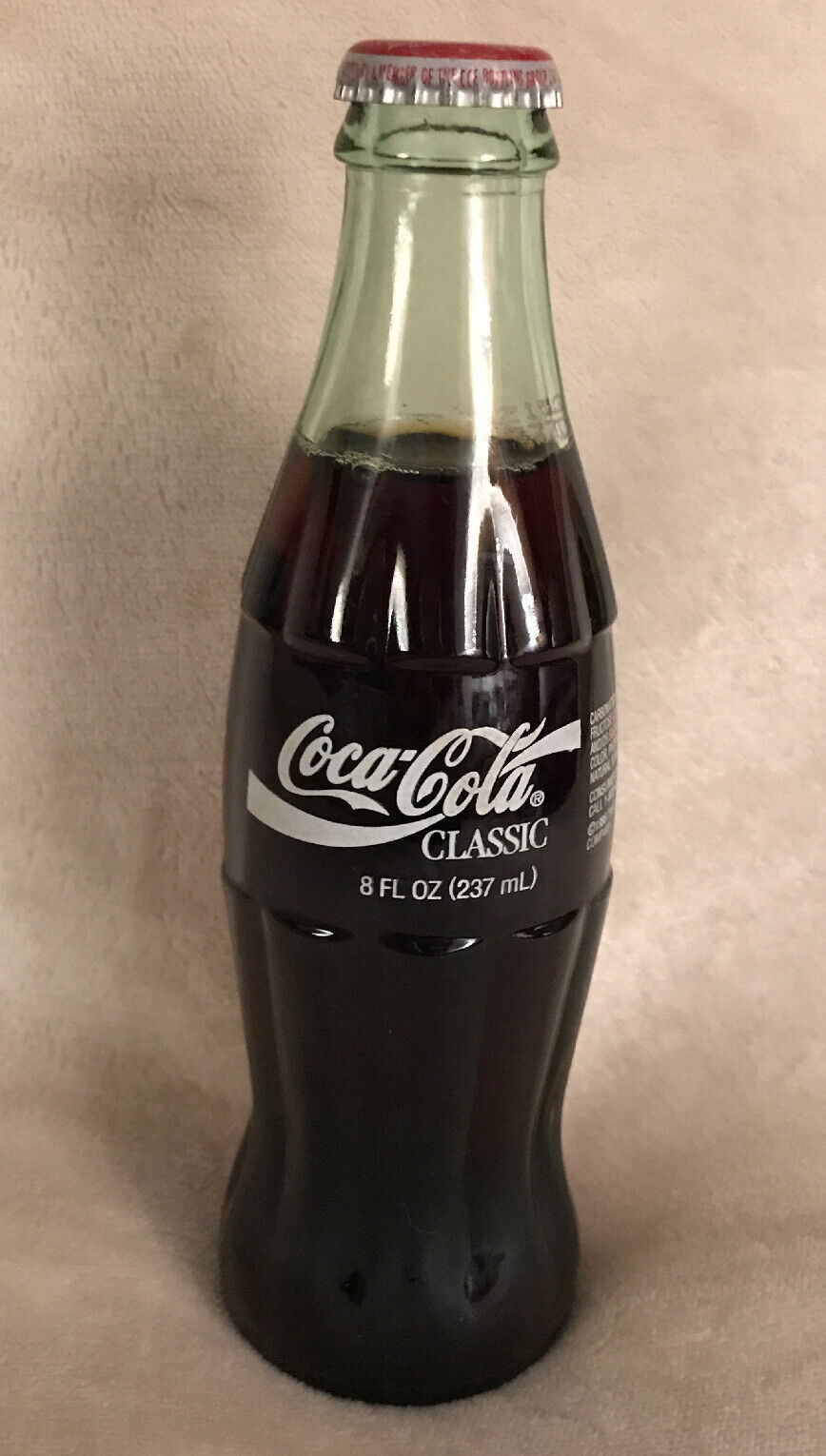 1986 Coca-Cola Graceland Memphis, Tennessee Full 8 oz Coke Bottle