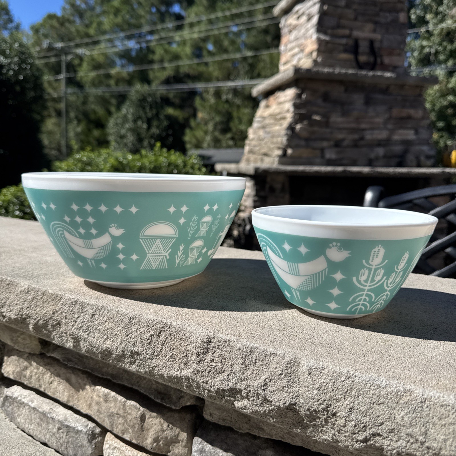 VTG Charm Pyrex Turquoise White Glass Nesting Mixing Bowl Set of 2 - MINT VTG Charm Pyrex Turquoise White Glass Nesting Mixing Bowl Set of 2 - MINT