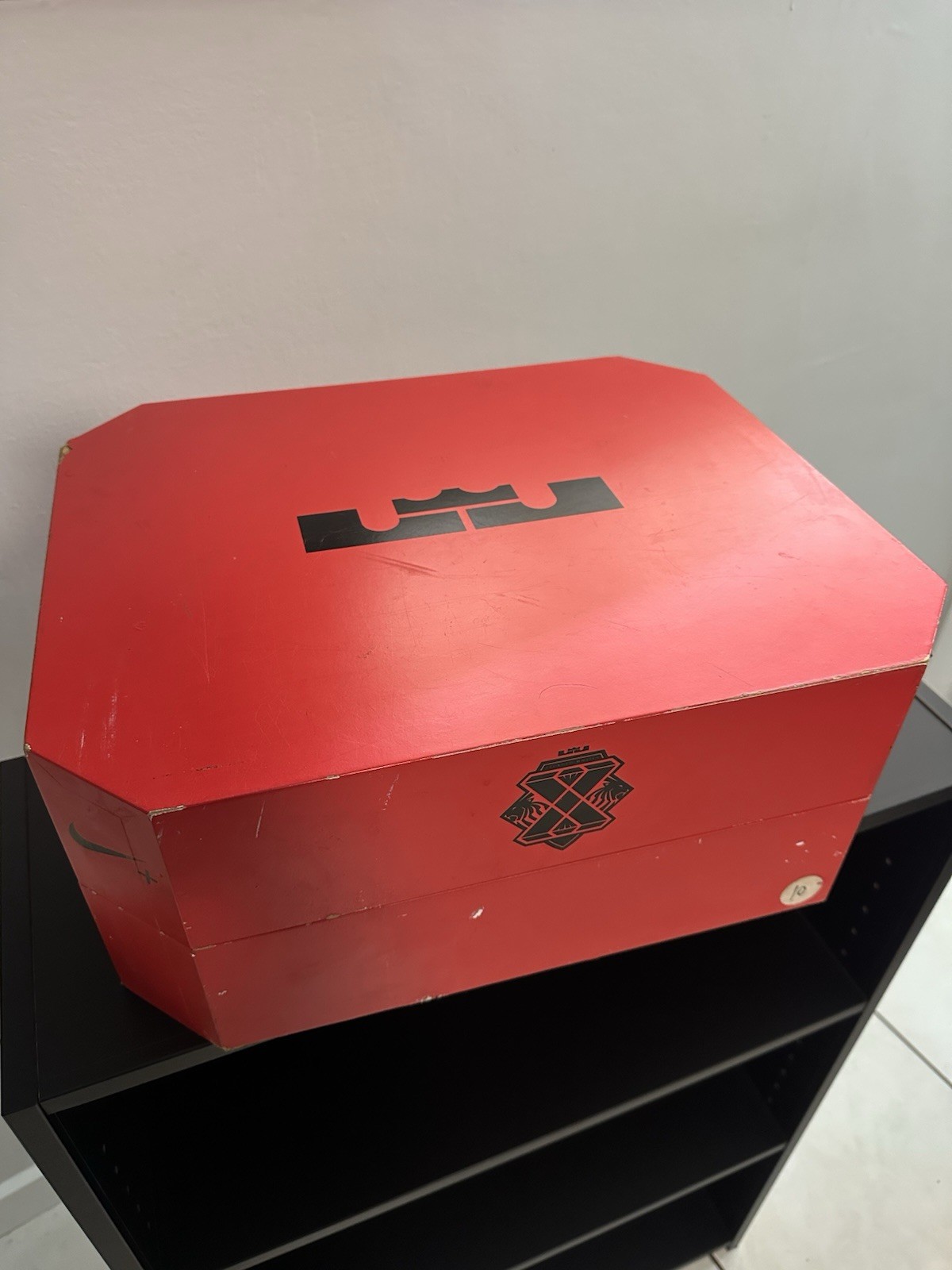 Nike LeBron X+ Pressure Limited collectors Edition Red/Black Wooden box Nike LeBron X+ Pressure Limited collectors Edition Red/Black Wooden box