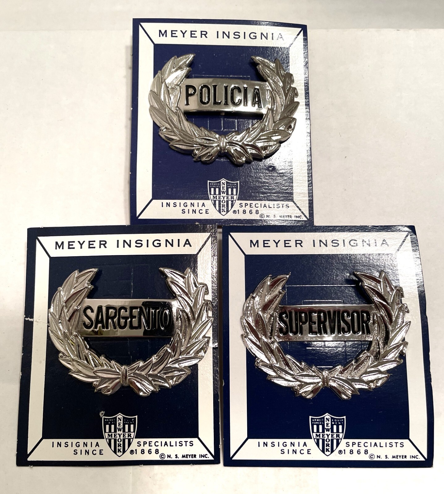 SALE  Three Different Vintage Policia De PUERTO RICO POLICE Hat Cap Badges