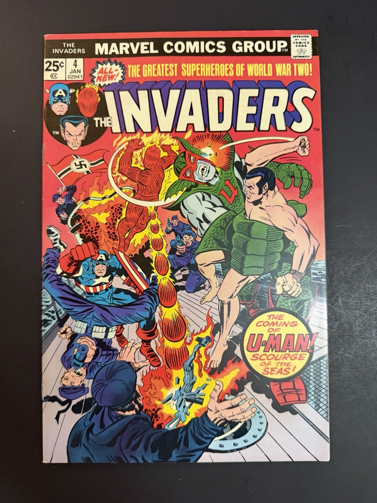 The Invaders #4 (Marvel Comics) Mid Grade Combined Shipping