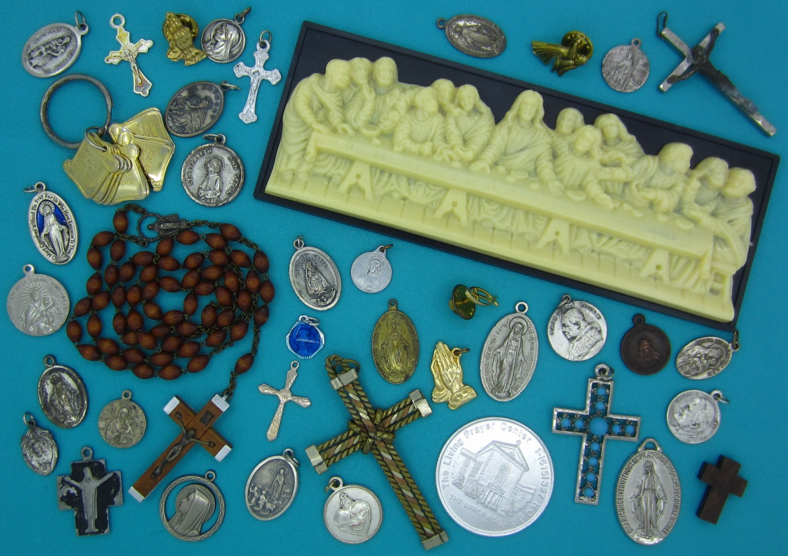 Lot Medals Rosary Mary Jesus Preowned Items Vintage To Now Religious Catholic Lot Medals Rosary Mary Jesus Preowned Items Vintage To Now Religious Catholic