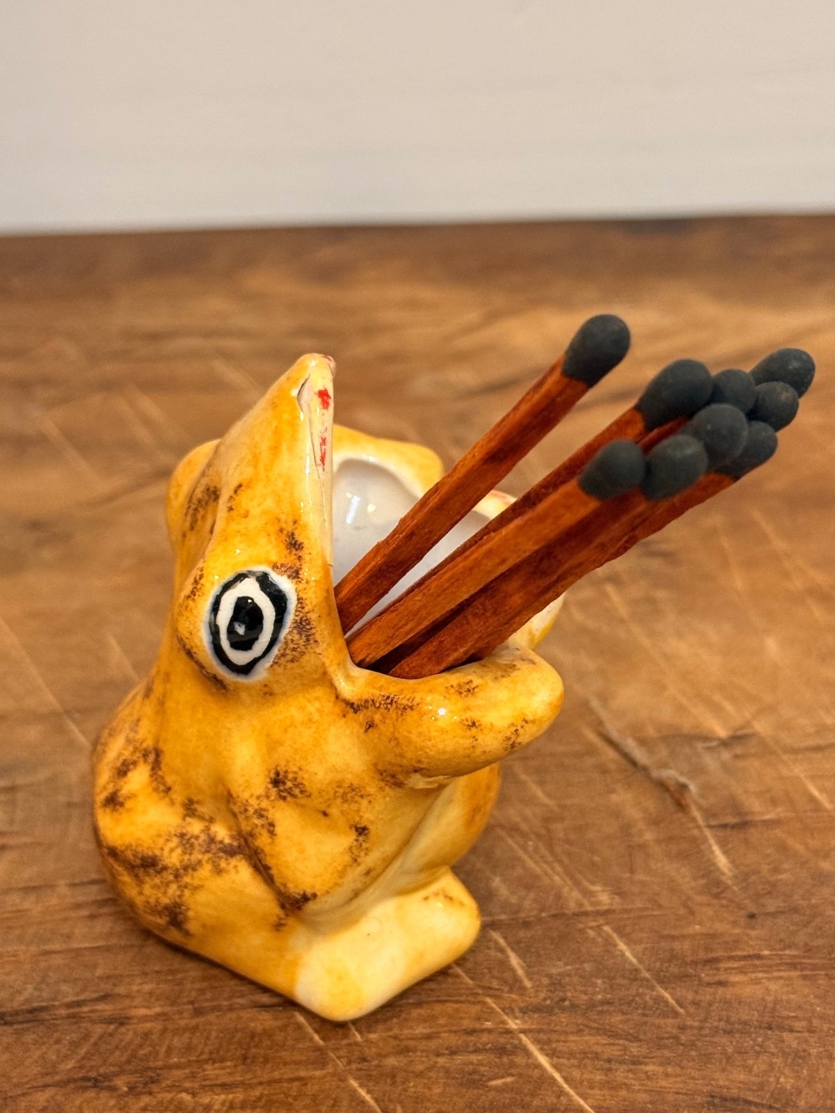 Vintage Yellow Frog Handmade Ceramic Match Holder/Toothpick Holder Vintage Yellow Frog Handmade Ceramic Match Holder/Toothpick Holder