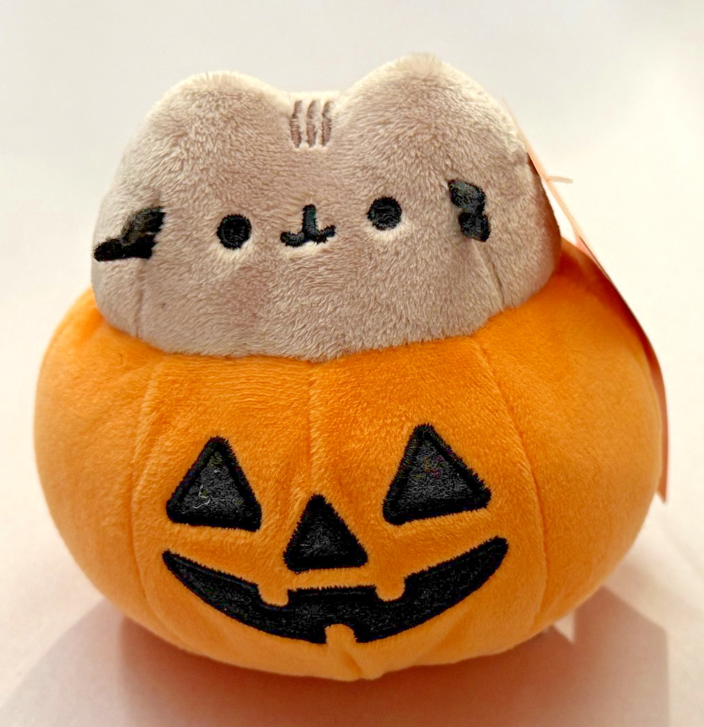 CultureFly Pusheen Pumpkin Mini Plush Exclusive Halloween 2025 Collectible