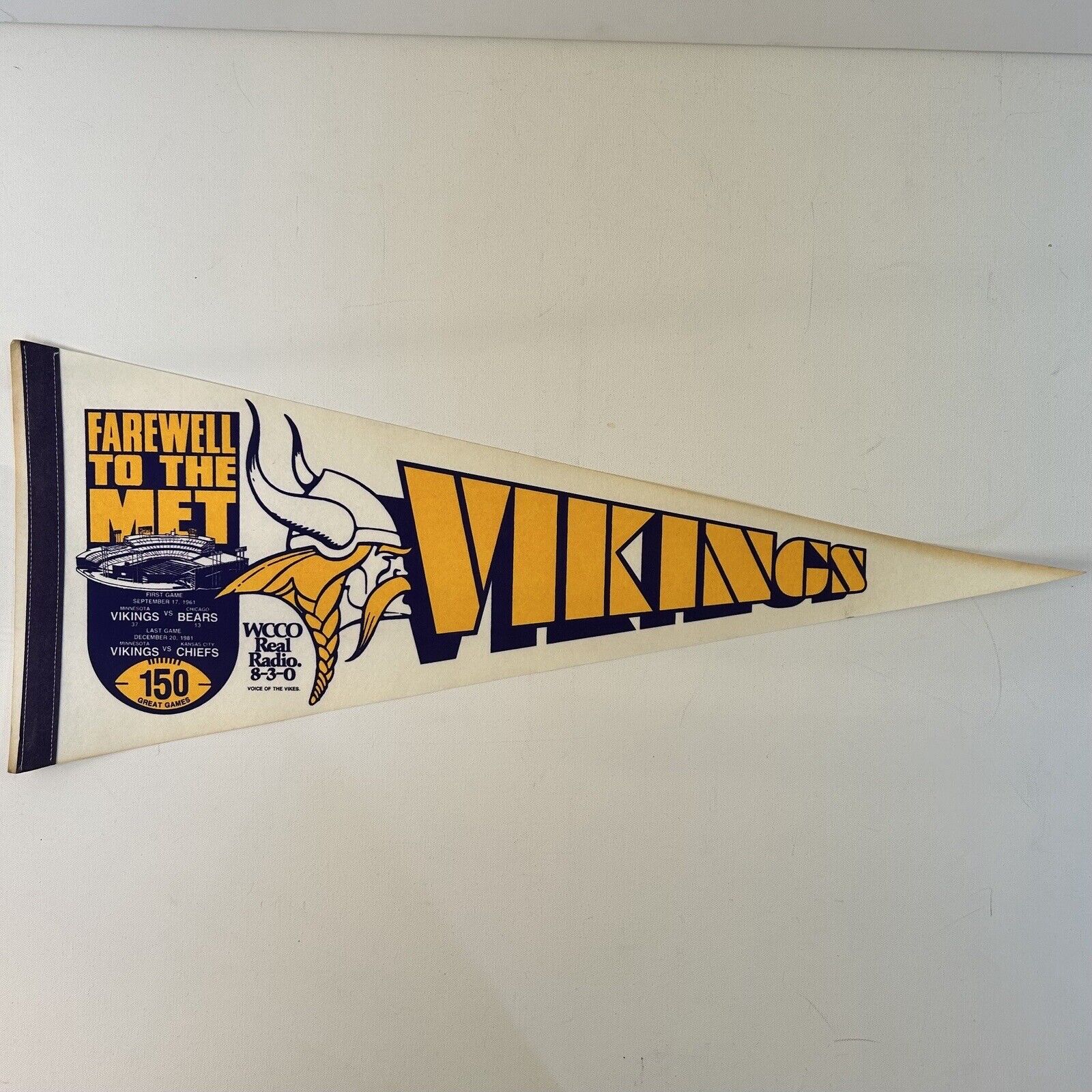 1981 Minnesota Vikings Pennant Flag Vintage NFL Collectible Football Stadium New