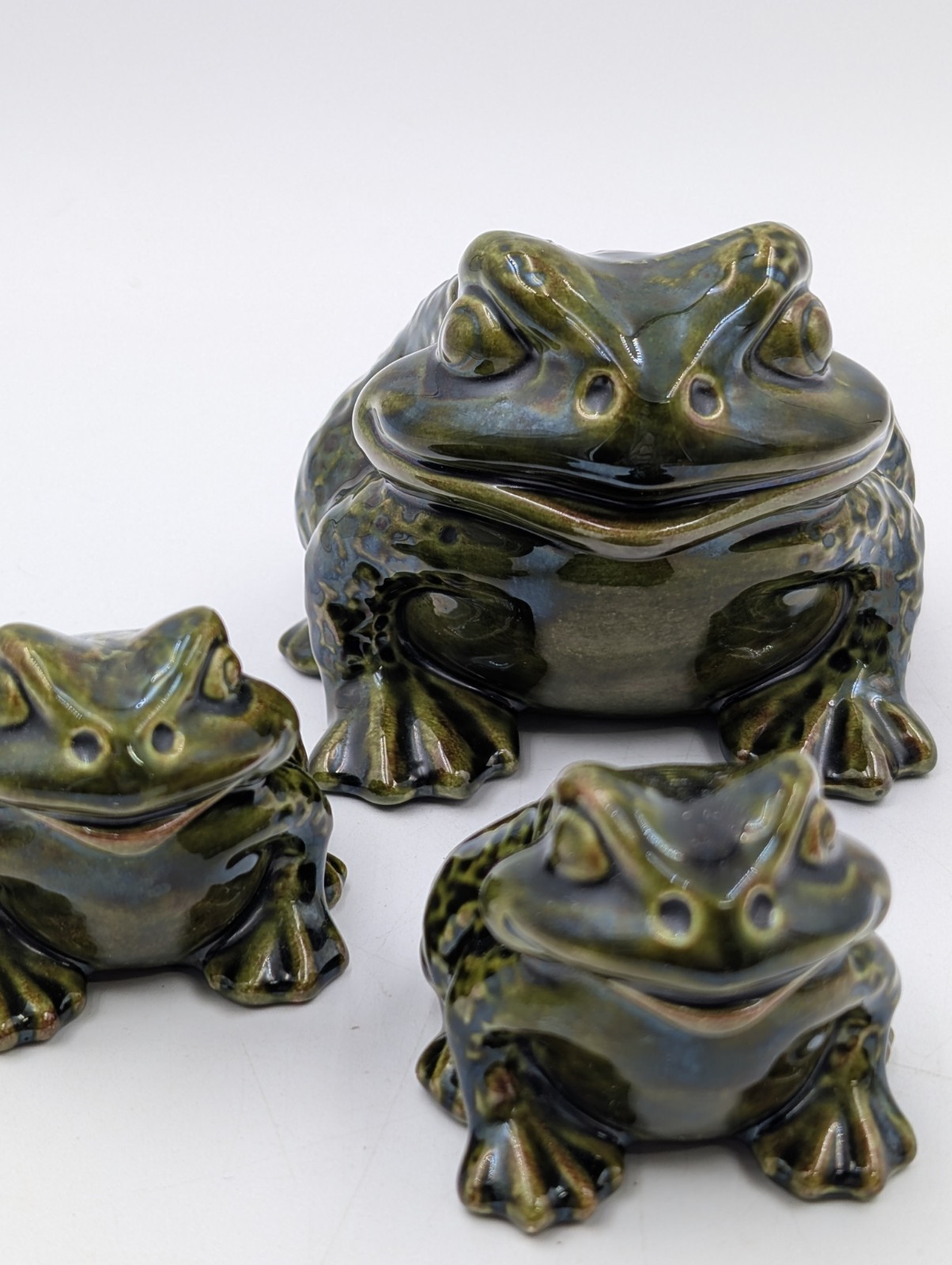 Vintage 1973 Atlantic Mold Ceramic Toad Frog Family Set 3 Majolica Glaze MCM