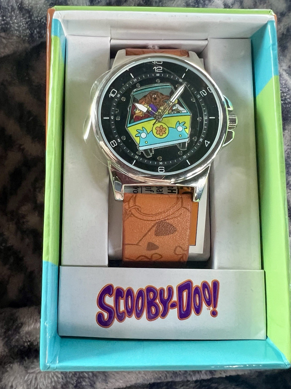 New In Box Watch - Scooby Doo Warner Brothers Mystery Machine Brown Leather Band New In Box Watch - Scooby Doo Warner Brothers Mystery Machine Brown Leather Band