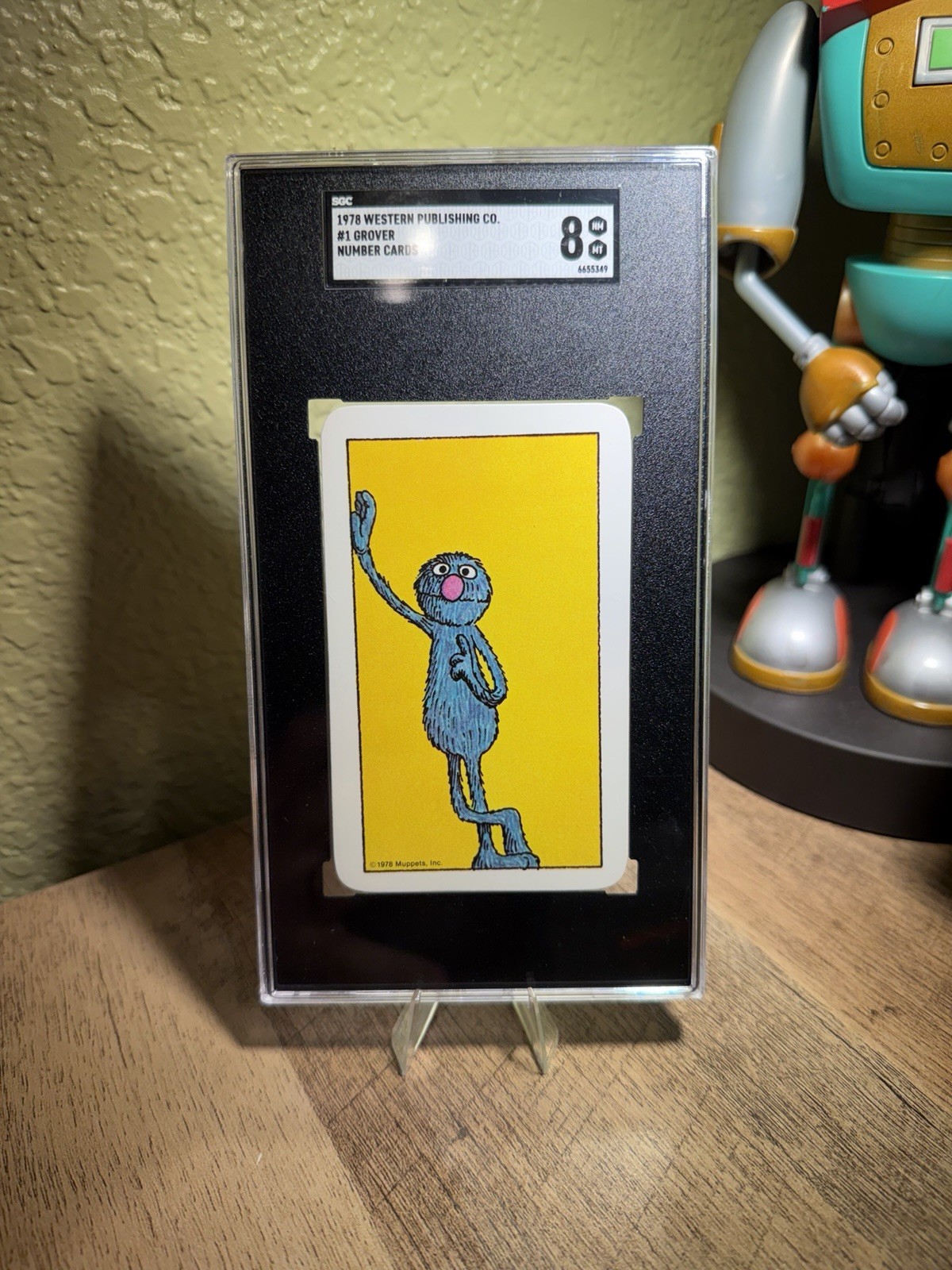 1978 WESTERN PUBLISHING SESAME STREET #1 GROVER *ROOKIE CARD* NUMBER CARD SGC 8 1978 WESTERN PUBLISHING SESAME STREET #1 GROVER *ROOKIE CARD* NUMBER CARD SGC 8