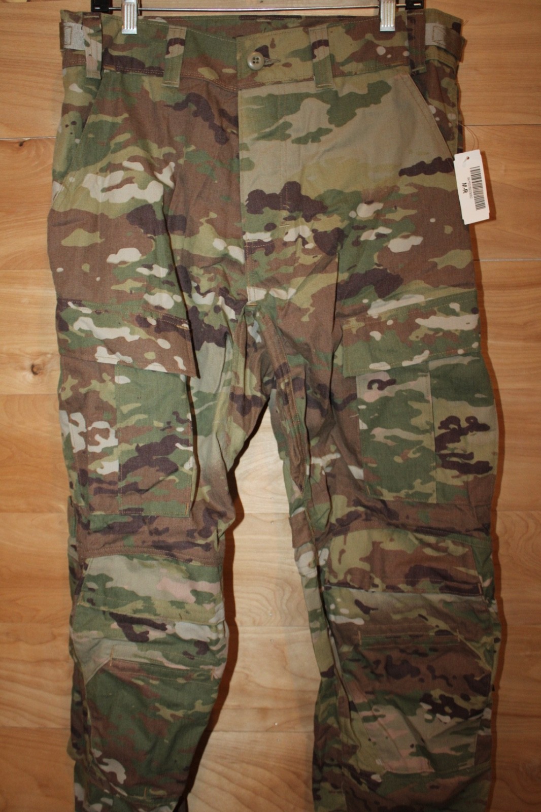 Army Advanced Multicam OCP Combat Pants w/ Integrated Knee Slot Medium Regular Army Advanced Multicam OCP Combat Pants w/ Integrated Knee Slot Medium Regular