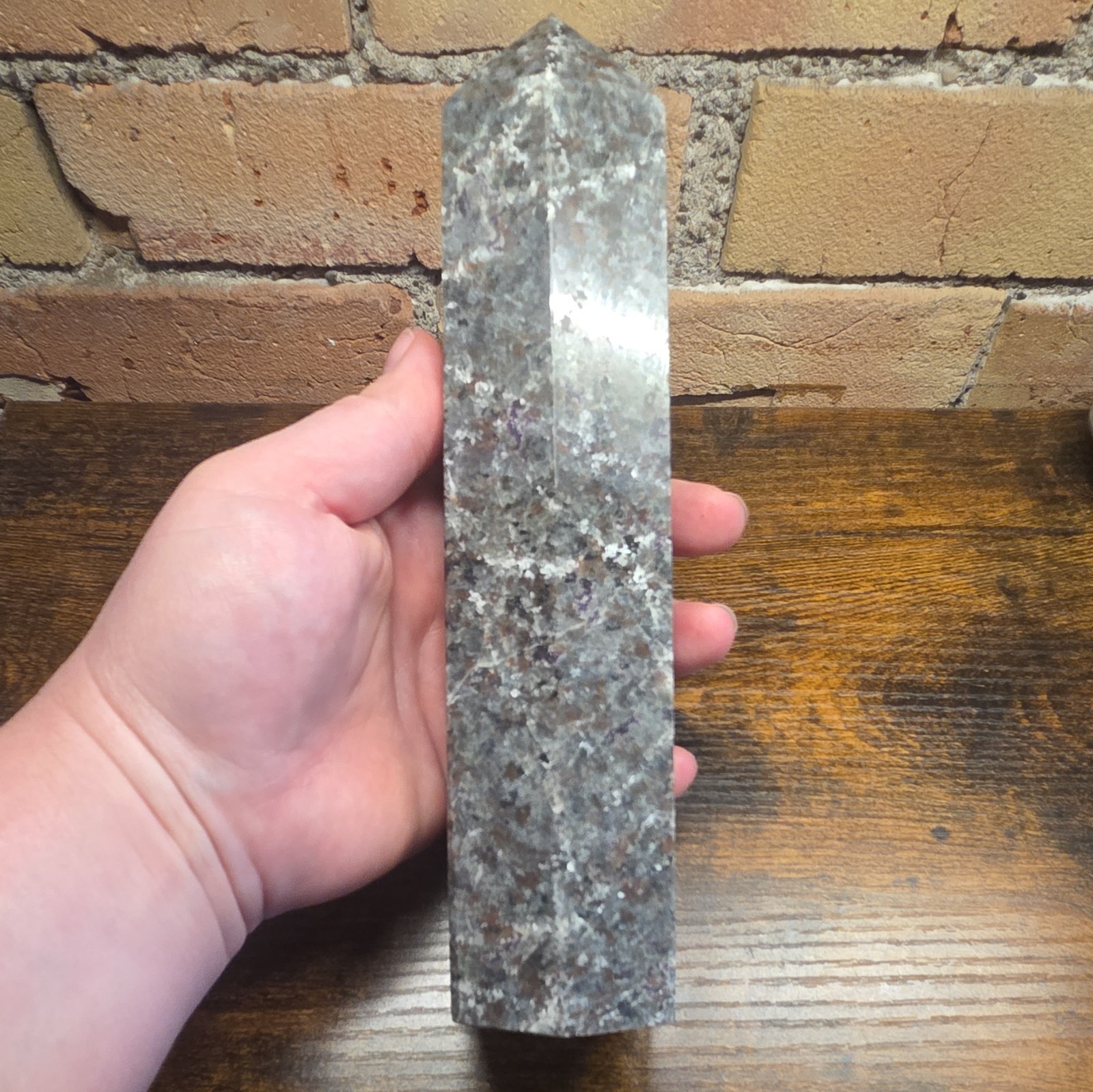 Large Yooperlite, UV Reactive Mineral Point Tower,8.5 inches, almost 2lb, L#1 Large Yooperlite, UV Reactive Mineral Point Tower,8.5 inches, almost 2lb, L#1