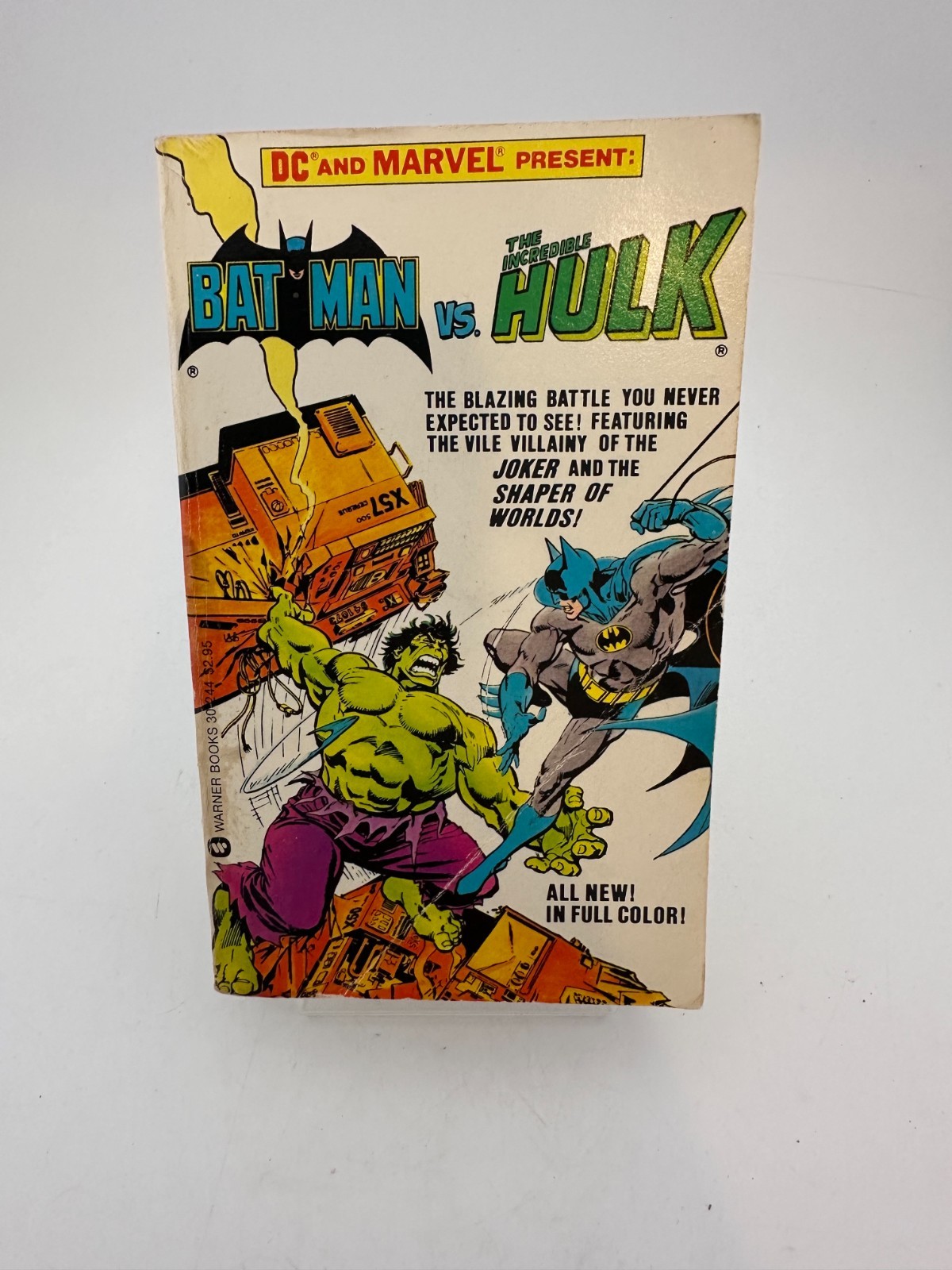 Warner Books Batman vs The Incredible Hulk 1982 First Print DC Marvel Warner Books Batman vs The Incredible Hulk 1982 First Print DC Marvel