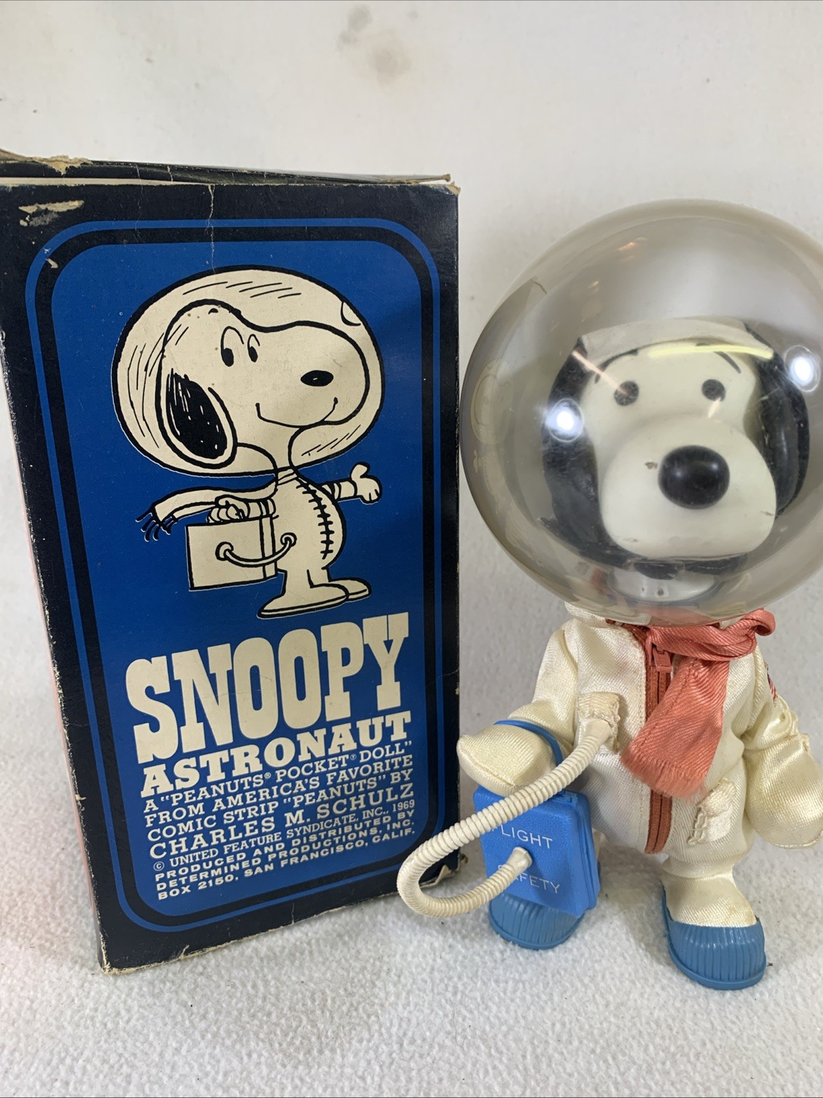Vintage 1969 Peanuts Snoopy Astronaut Figure With Box Vintage 1969 Peanuts Snoopy Astronaut Figure With Box