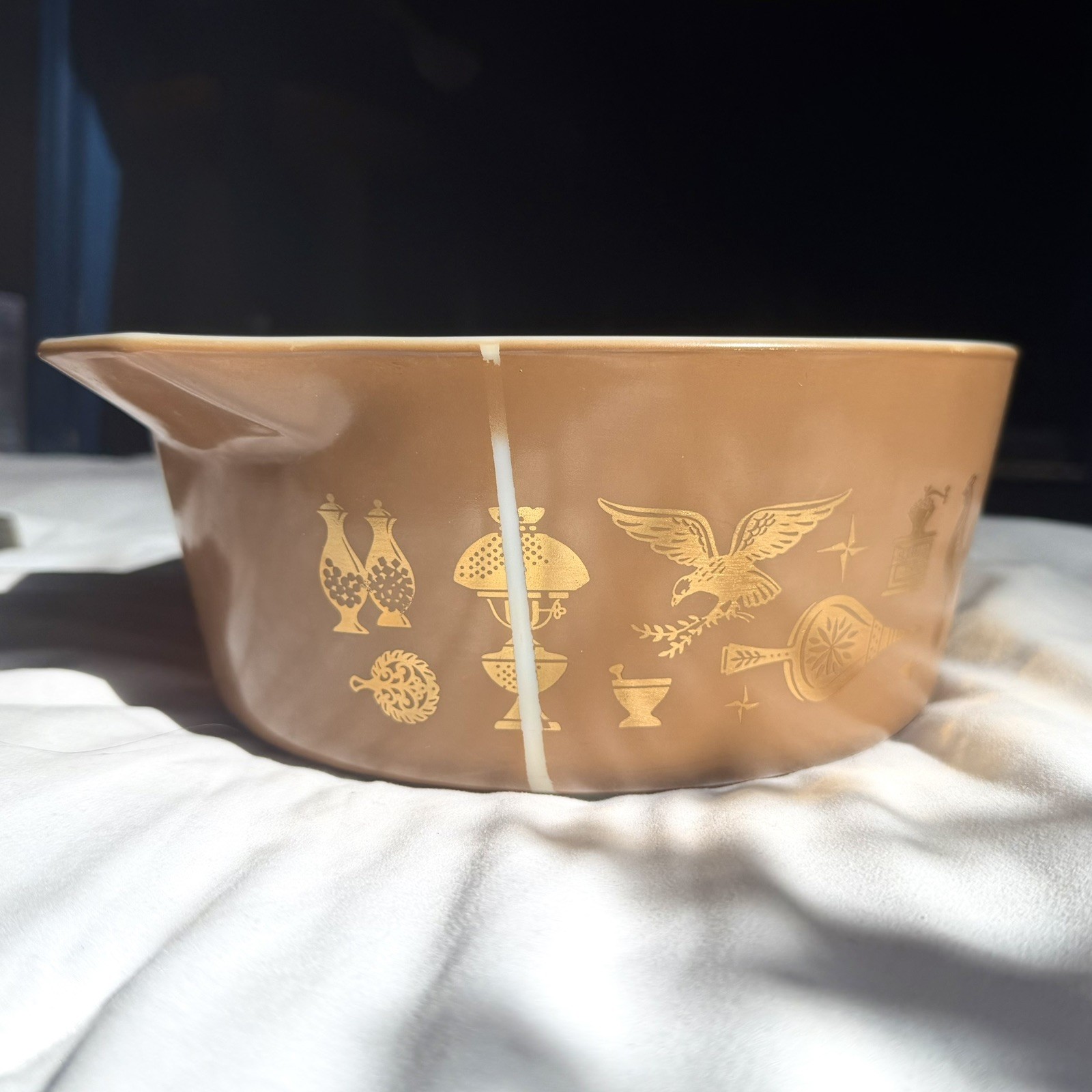 RARE MISPRINT Vintage Early American Pyrex Cinderella Bowl 2.5 QT With Lid RARE MISPRINT Vintage Early American Pyrex Cinderella Bowl 2.5 QT With Lid