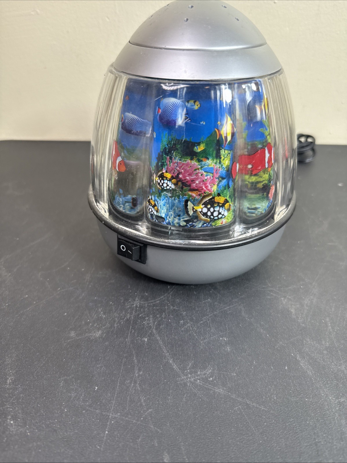 Vintage Y2K Aquarium Motion Lamp Rotating Tropical Fish Frutiger Aero Working