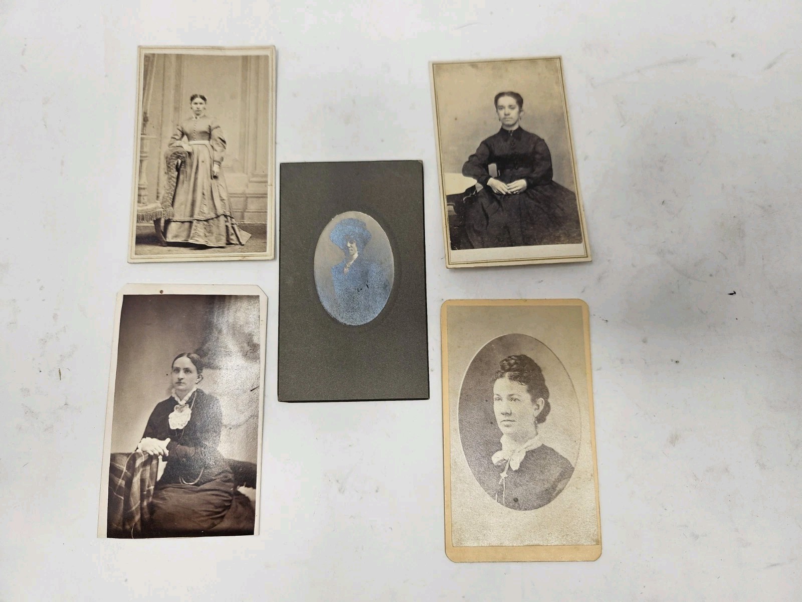 5 Antique 1800s Beautiful Women Fashion CDV Photo Cards Portrait Photography 5 Antique 1800s Beautiful Women Fashion CDV Photo Cards Portrait Photography