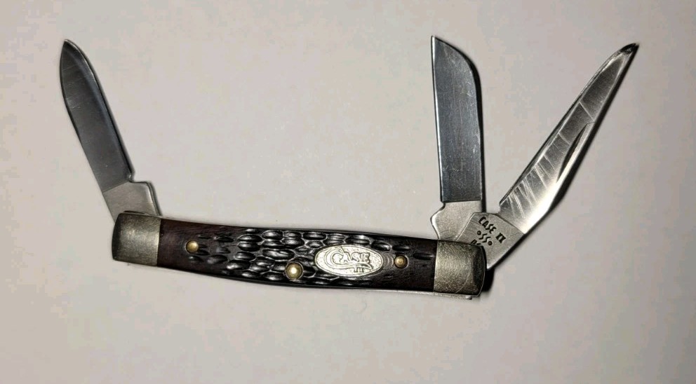 1988 Case XX 63033 SS Small Stockman with Jigged Bone handles 1988 Case XX 63033 SS Small Stockman with Jigged Bone handles