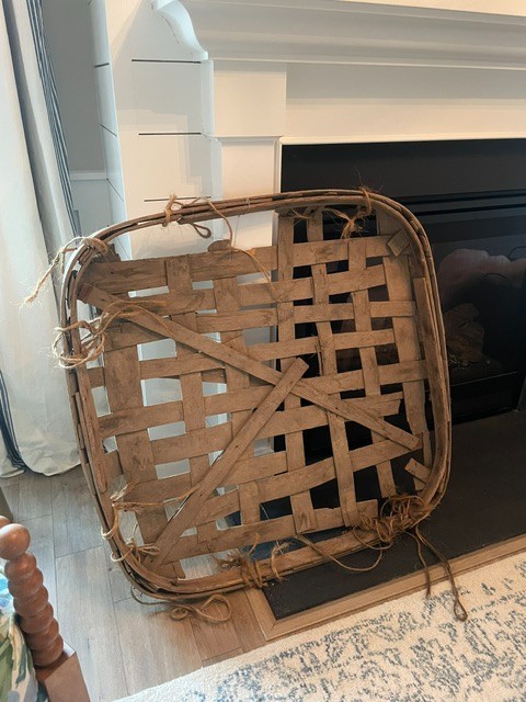 AUTHENTIC- VINTAGE- HAND MADE TOBACCO BASKETS-FAIR CONDITION AUTHENTIC- VINTAGE- HAND MADE TOBACCO BASKETS-FAIR CONDITION