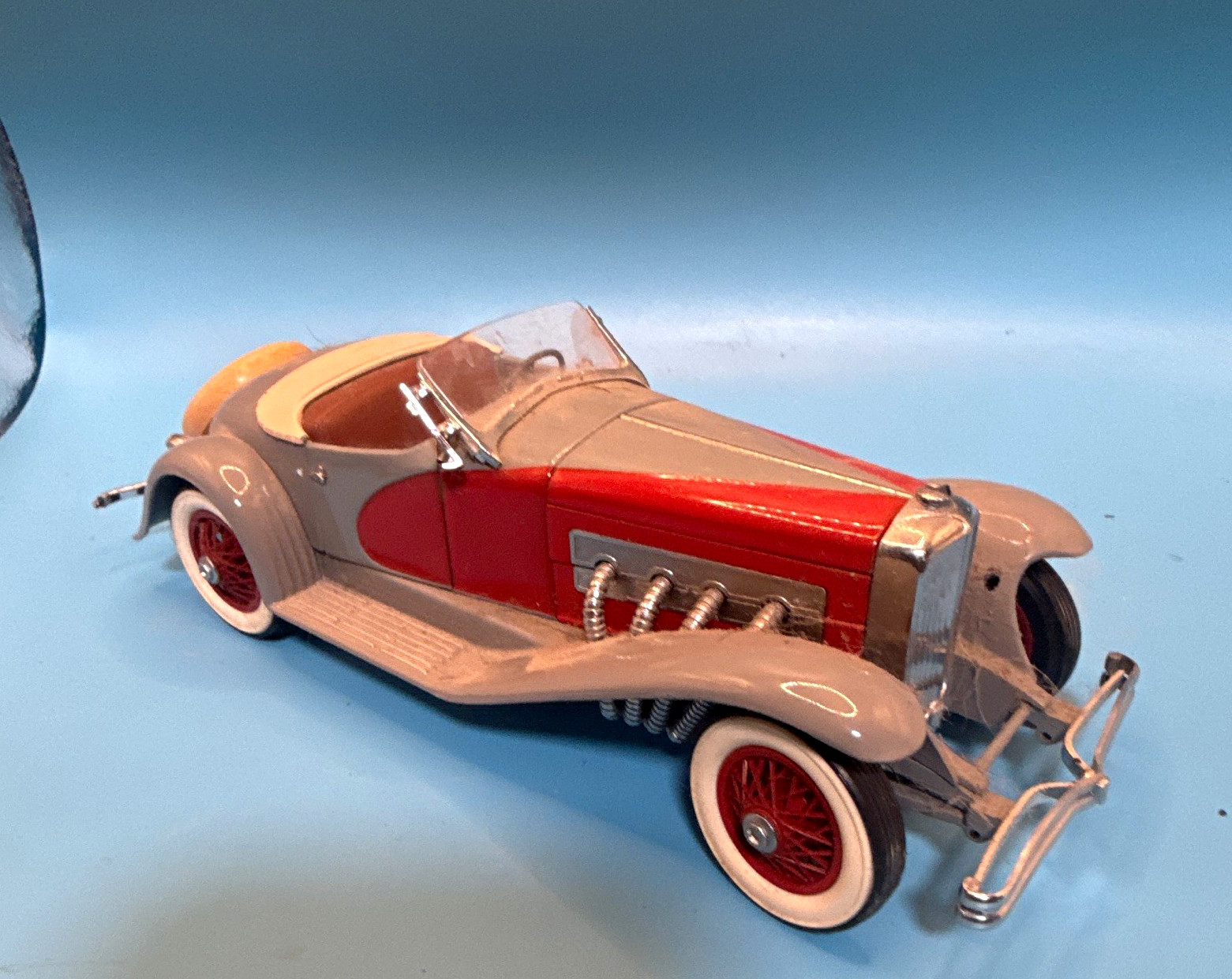Danbury Mint 1935 Duesenberg SSJ 1:24 Scale Diecast Model Car Danbury Mint 1935 Duesenberg SSJ 1:24 Scale Diecast Model Car