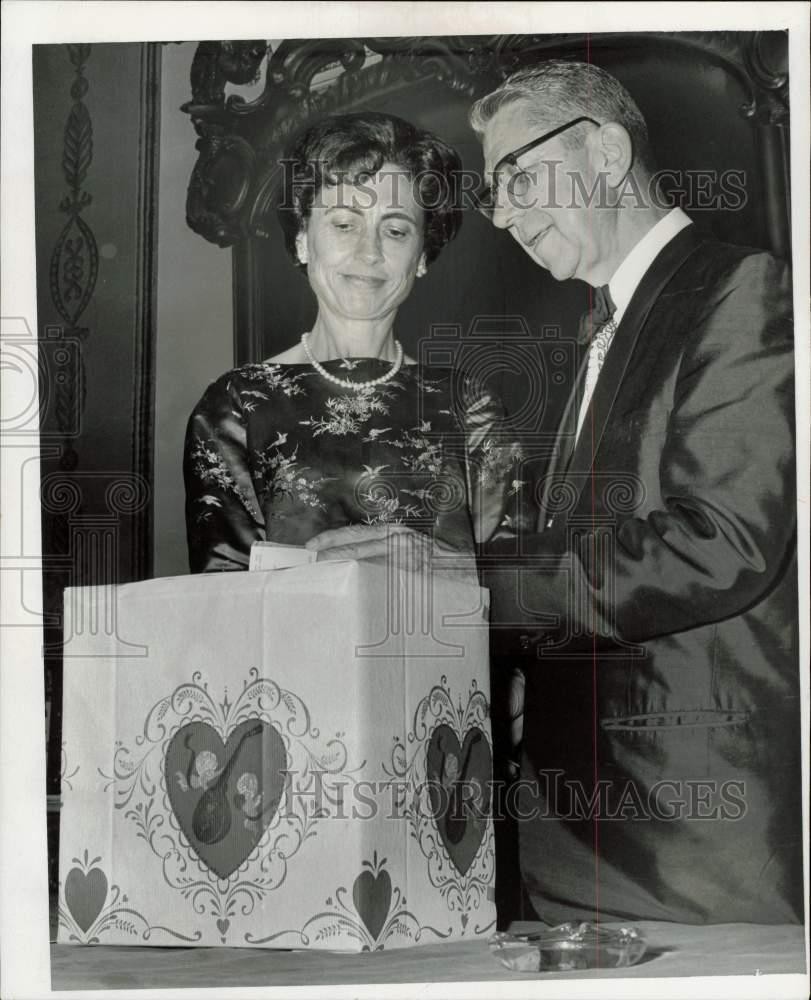 1968 Press Photo Doctor and Mrs. DeWitt Daughtry of Heart Association in Miami