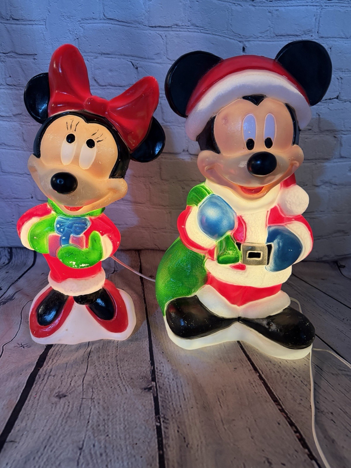Vintage Disney Mickey Minnie Mouse Christmas Blow Mold Set Santa’s Best 17” Vintage Disney Mickey Minnie Mouse Christmas Blow Mold Set Santa’s Best 17”