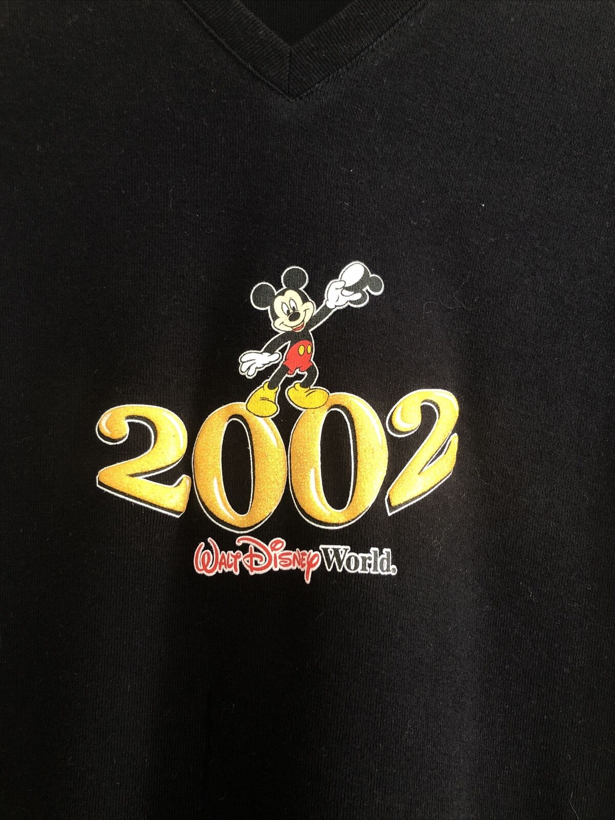 2002 Walt Disney World Mickey Mouse Women’s Vee Neck T Shirt Medium