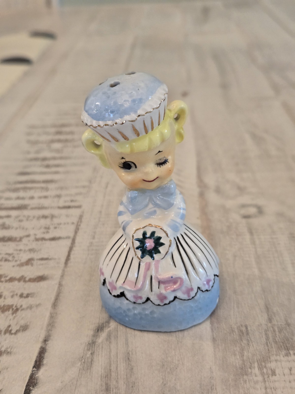 Vintage Rare Enesco Sweet Shoppe Cupcake Girl Shaker Japan Kitsch Excellent HTF Vintage Rare Enesco Sweet Shoppe Cupcake Girl Shaker Japan Kitsch Excellent HTF
