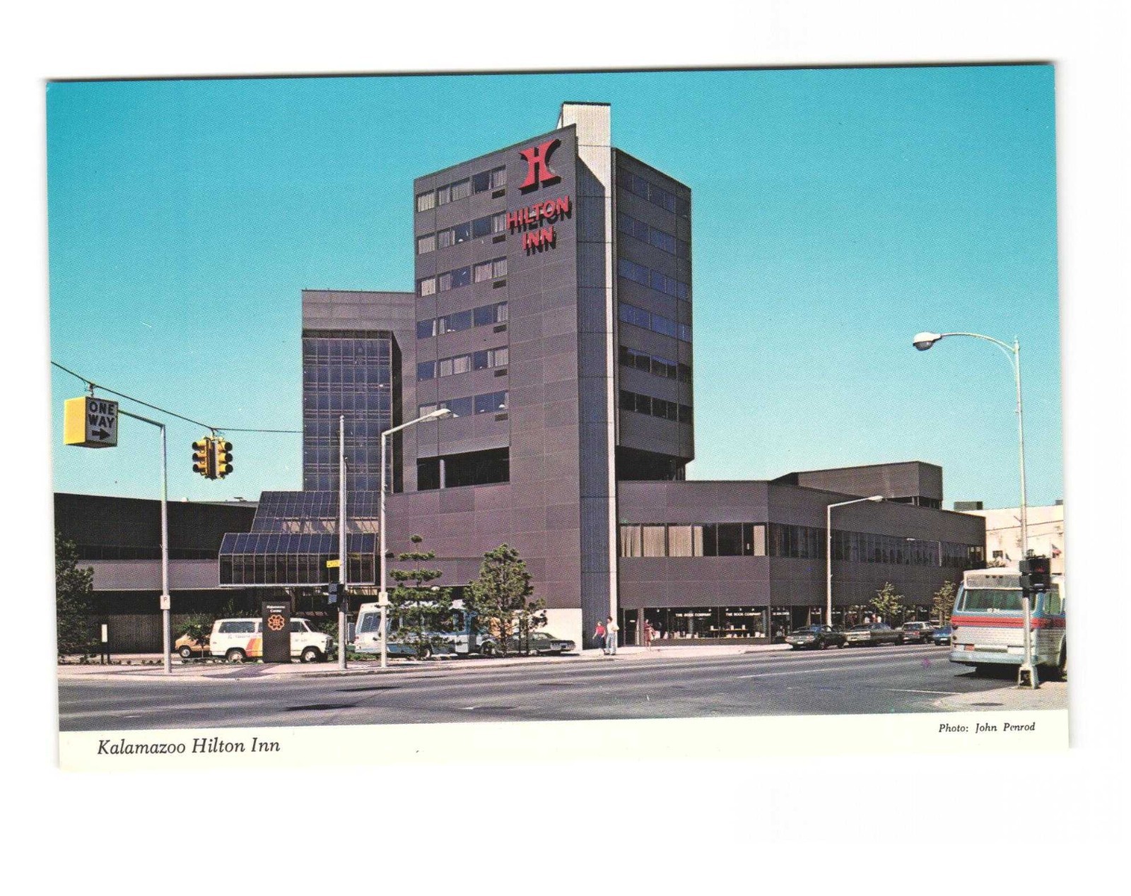 Kalamazoo Center Vintage postcard unposted Kalamazoo Hilton Inn