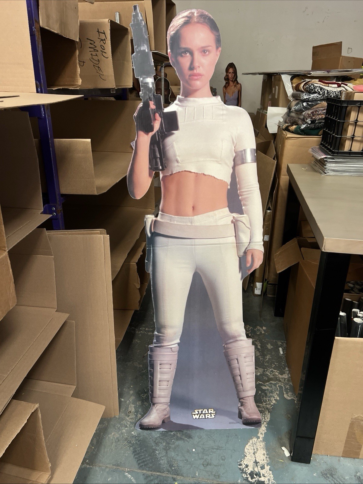 VINTAGE 1996 Star Wars Princess Leia Lifesize Cardboard Cutout Standee #249 VINTAGE 1996 Star Wars Princess Leia Lifesize Cardboard Cutout Standee #249