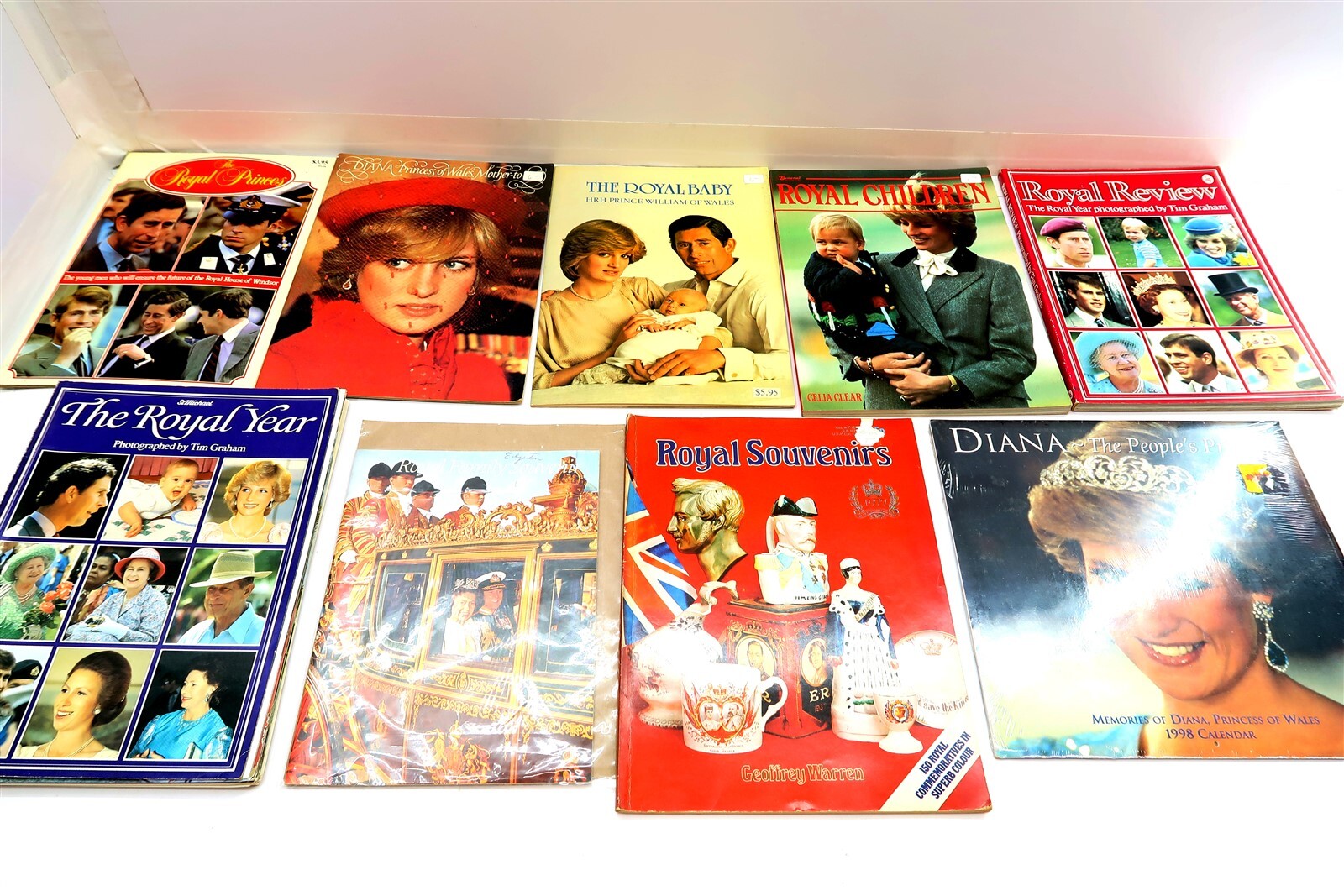 x9 Royal Family Softback Books Lot, Diana, Baby, Prince Williams, Calendar x9 Royal Family Softback Books Lot, Diana, Baby, Prince Williams, Calendar