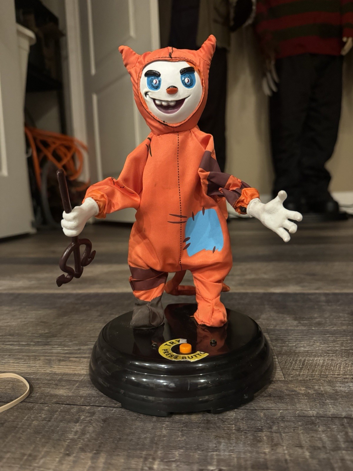 Gemmy Rare 2009 Animated (This Is Why I’m Hot) Grave Raver Devil*Fully restored* Gemmy Rare 2009 Animated (This Is Why I’m Hot) Grave Raver Devil*Fully restored*