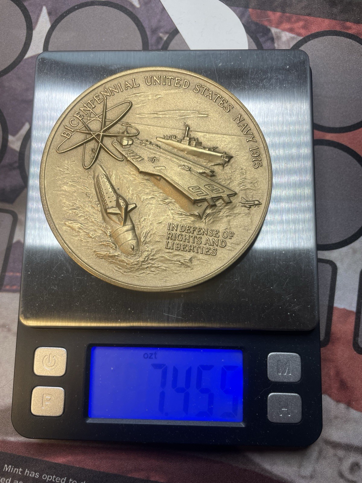Bicentennial United States Navy 1975 Bronze. Bicentennial United States Navy 1975 Bronze.