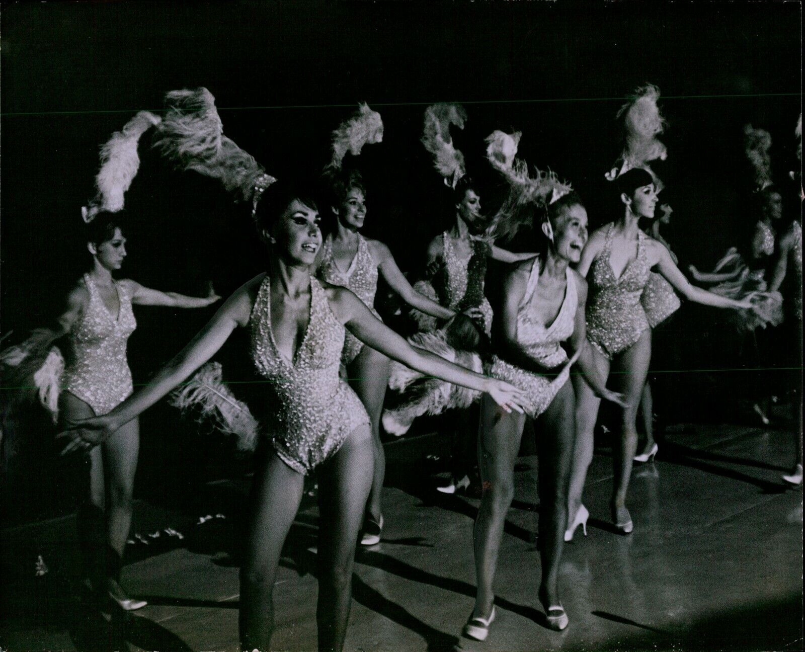 LG850 1964 Orig Photo AQUA WONDERLAND SHOE Johnny Conrad Dancers Marine Stadium