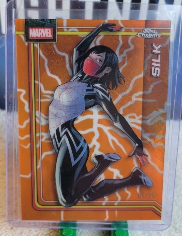 2026 Topps Chrome Marvel- Silk- Orange Storm Refractor /25 2026 Topps Chrome Marvel- Silk- Orange Storm Refractor /25
