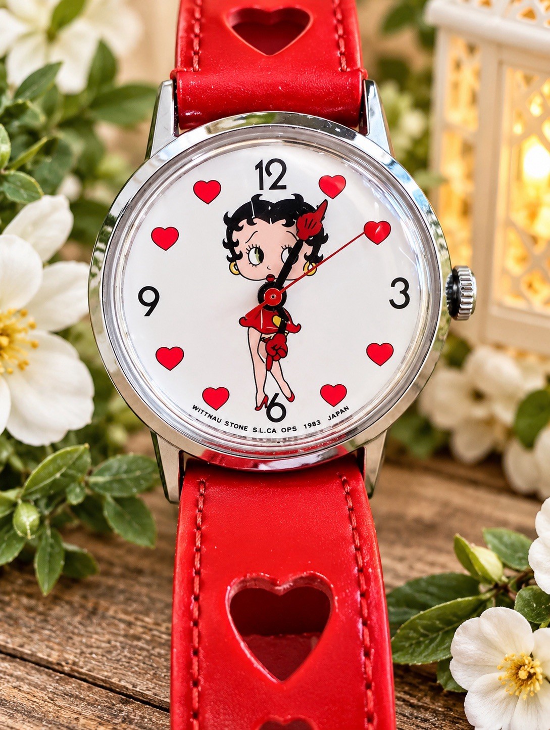 Vintage 1983 Betty Boop Mechanical Watch Red Heart Strap New With Tin
